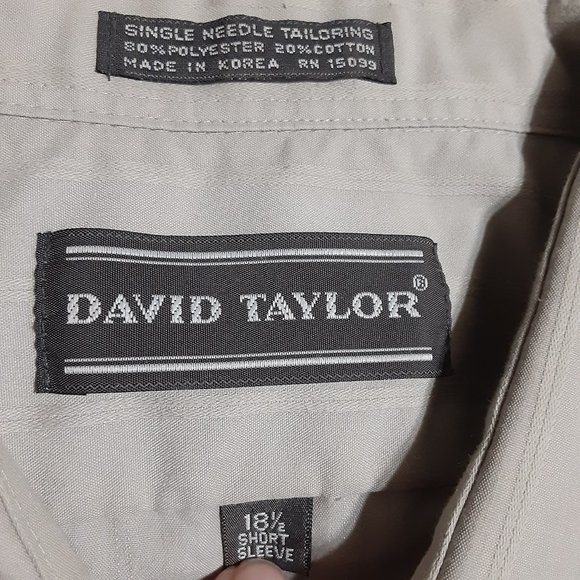 David Taylor Men's Short Sleeve Button Up Front Pocket Shirt in Size 18.5 Neck - Picture 2 of 4